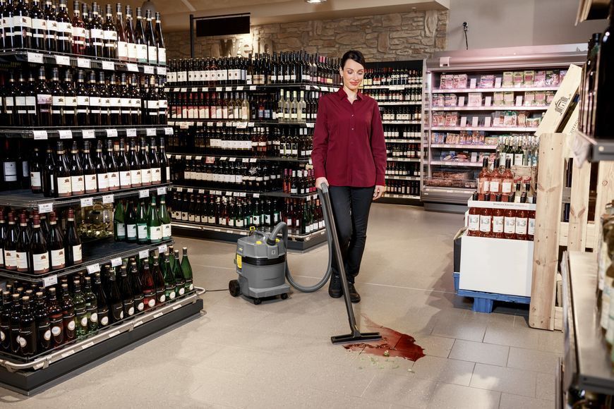Купити Професійний пилосос Karcher NT 22/1 Ap : 1300Вт, бак 22л, прибирання сухе/вологе в Україні у Tools Store