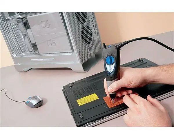 Купити Професійний багатофункціональний інструмент (гравер) Dremel 290 : 35 Вт, 6000 уд/хв (F0130290JZ) в Україні у Tools Store