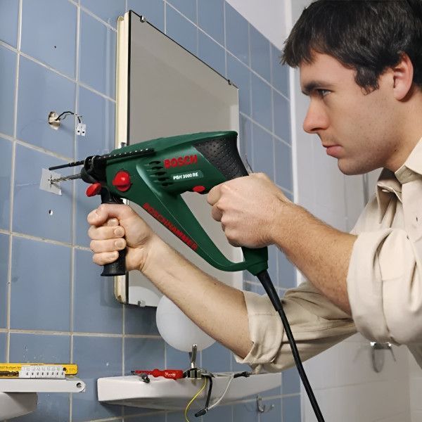 Перфоратор прямой BOSCH PBH 2000 RE (1.7Дж/550Вт) 06033A9322 фото