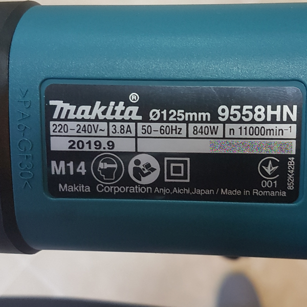 Купити Професійна кутова шліфувальна машина Makita 9558 HNG : 840 Вт, &Oslash; диска 125х22,23 мм, 11000 об/хв, вага 2.1 кг в Україні у Tools Store