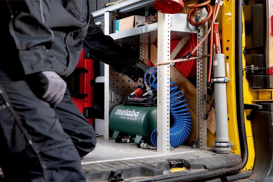Купити Компресор переносний Metabo Basic 160-6 W OF (601501000): 160 л/хв., 900Вт, 6 бар в Україні у Tools Store