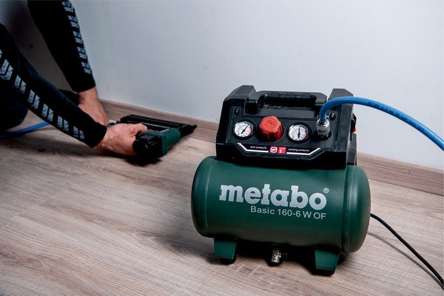 Купити Компресор переносний Metabo Basic 160-6 W OF (601501000): 160 л/хв., 900Вт, 6 бар в Україні у Tools Store