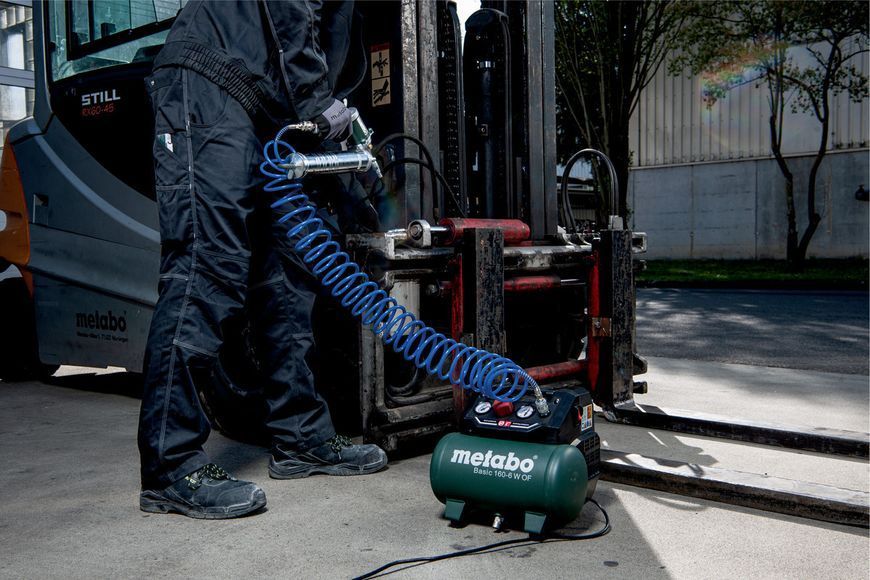 Купити Компресор переносний Metabo Basic 160-6 W OF (601501000): 160 л/хв., 900Вт, 6 бар в Україні у Tools Store
