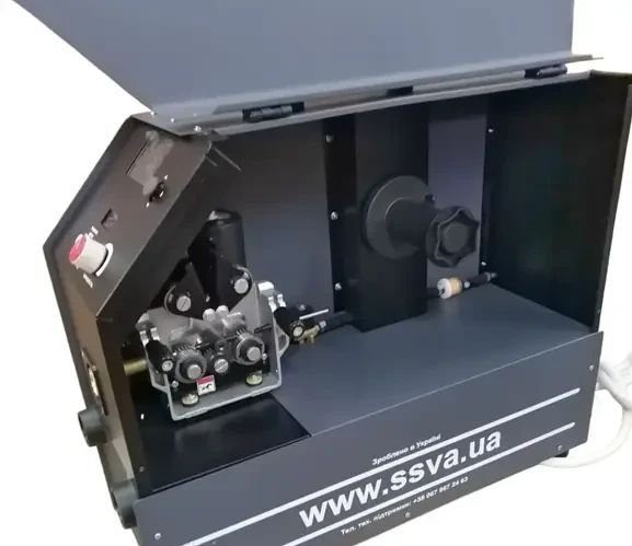 Потужний зварювальний апарат (напівавтомат) SSVA-350-P : 380А, MIG/MAG MMA, 380 В SSVA-350-P фото