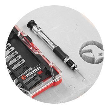 Купити Набір скальпелів з тримачем INTERTOOL HT-0524 (14шт.) в Україні у Tools Store