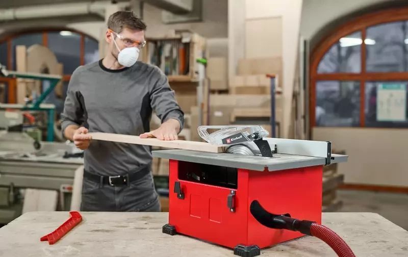 Мощная стационарная циркулярная пила (настольная циркулярка) Einhell TC-TS 8: 900 Вт, 210мм диск, 4800 об/мин 4340426 фото