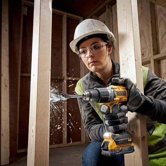 Шуруповерт аккумуляторный DEWALT DCD796E1T (1акум.18В 1.7Аг/без зарядного/кейс) DCD796E1T фото