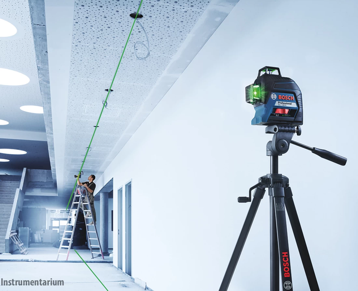 Профессиональный линейный лазерный нивелир Bosch Professional GLL 3-80 G: зеленый луч, 30м, на батарейках,кейс 0601063Y00 фото