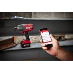 Гайкокрут аккумуляторный MILWAUKEE M18 ONEFHIWF34-502X (2акум.18В 5Ач/зарядный/кейс/2034Нм/3/4") 4933459730 фото