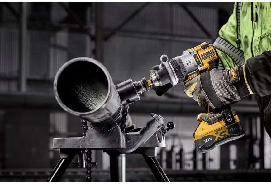 Купити Шурупокрут акумуляторний DEWALT DCD1007NT (18В/каркас/кейс/169Нм) в Україні у Tools Store