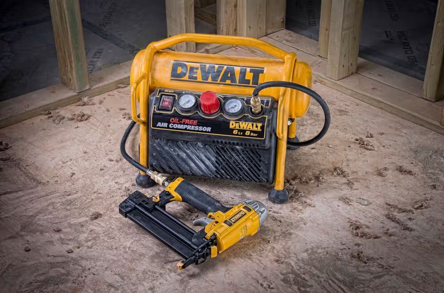 Купити Компресор 6л DEWALT DPC6MRC (безмасляний) в Україні у Tools Store