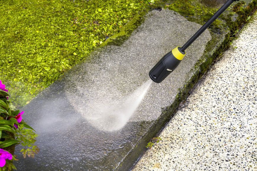 Купити Засіб для очищення каменю та фасадів KARCHER Plug 'n' Clean 3-в-1 RM 611 (1л) в Україні у Tools Store