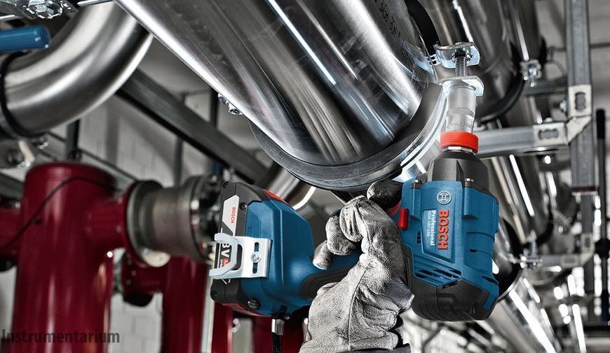 Гайковерт ударный аккумуляторный Bosch Professional GDX 180-LI (с АКБ 2шт-18V 2.0Ah) 06019G5223 фото