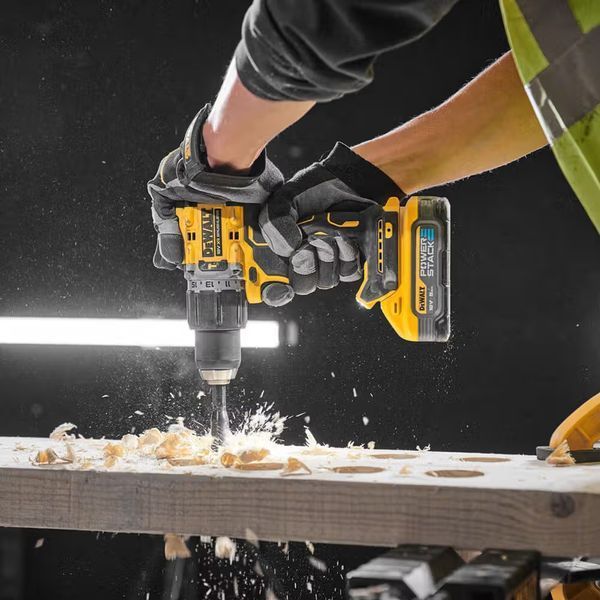 Купити Шурупокрут акумуляторний DEWALT DCD805H2T (2акум.18В 5Аг/зарядний/кейс/90Нм) в Україні у Tools Store