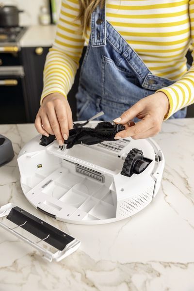 Пылесос аккумуляторный KARCHER RCV 2 (робот) 1.269-670.0 фото