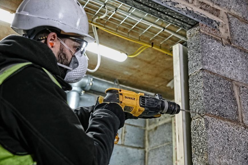 Перфоратор прямой DEWALT D25134K (2.8Дж/800Вт/2 патрона) D25134K фото