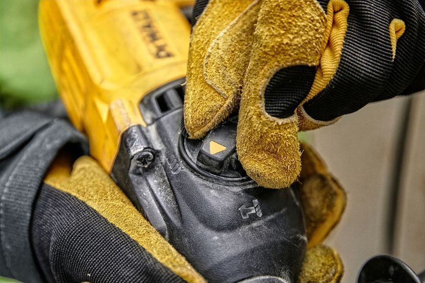 Перфоратор прямой DEWALT D25134K (2.8Дж/800Вт/2 патрона) D25134K фото