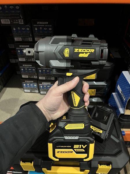 Купити Гайкокрут акумуляторний ZEGOR SDPP-21BL-1600 (1акум. 21В 6Аг/зарядний/кейс/1600Нм) в Україні у Tools Store