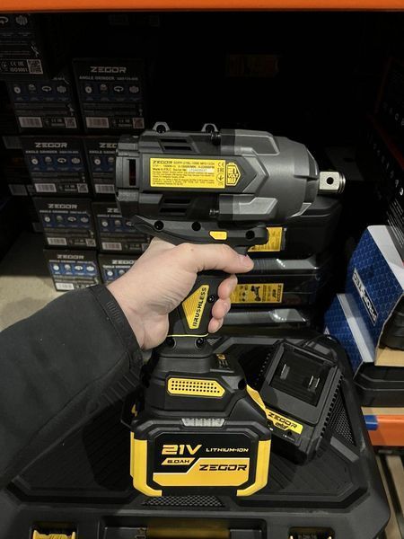 Купити Гайкокрут акумуляторний ZEGOR SDPP-21BL-1600 (1акум. 21В 6Аг/зарядний/кейс/1600Нм) в Україні у Tools Store