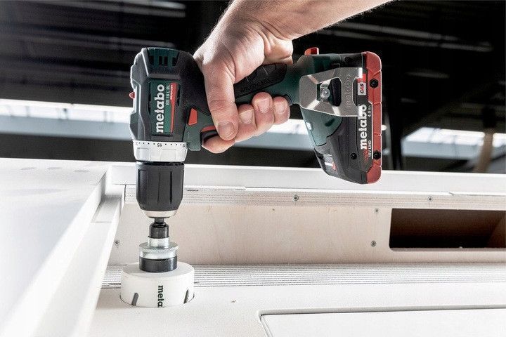 Аккумуляторная дрель-шуруповерт Metabo BS 18 (2.0 А/ч, 18В) 602207560 фото