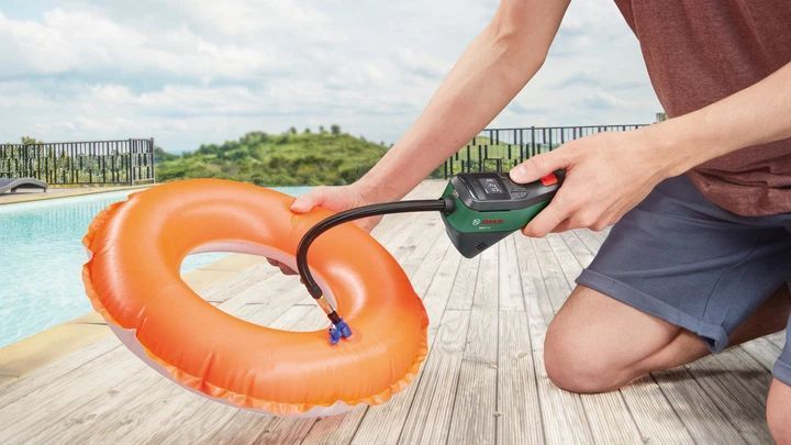 Компрессор аккумуляторный BOSCH EasyPump 0603947000 (3.6В/автомобильный) 0603947000 фото