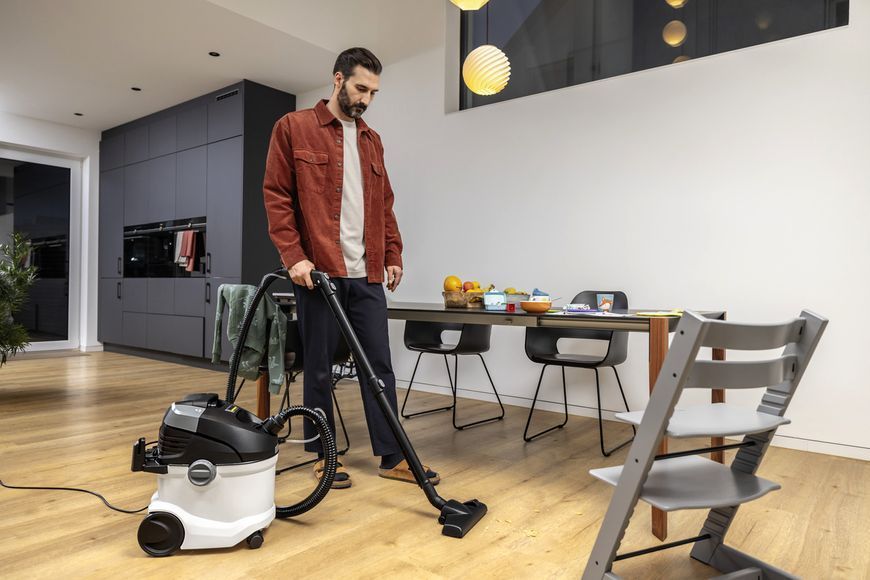 Купити Порохотяг KARCHER SE 5 (миючий) (1.081-230.0) в Україні у Tools Store