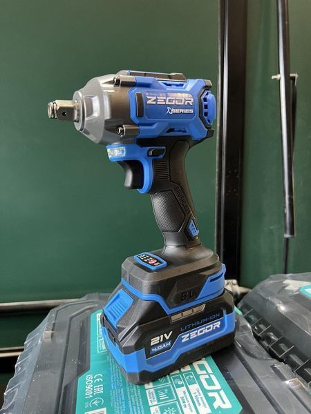Купити Гайкокрут акумуляторний ZEGOR SDAX-21BL-500 (2акум. 21В 4Аг/зарядний/кейс/500Нм) в Україні у Tools Store
