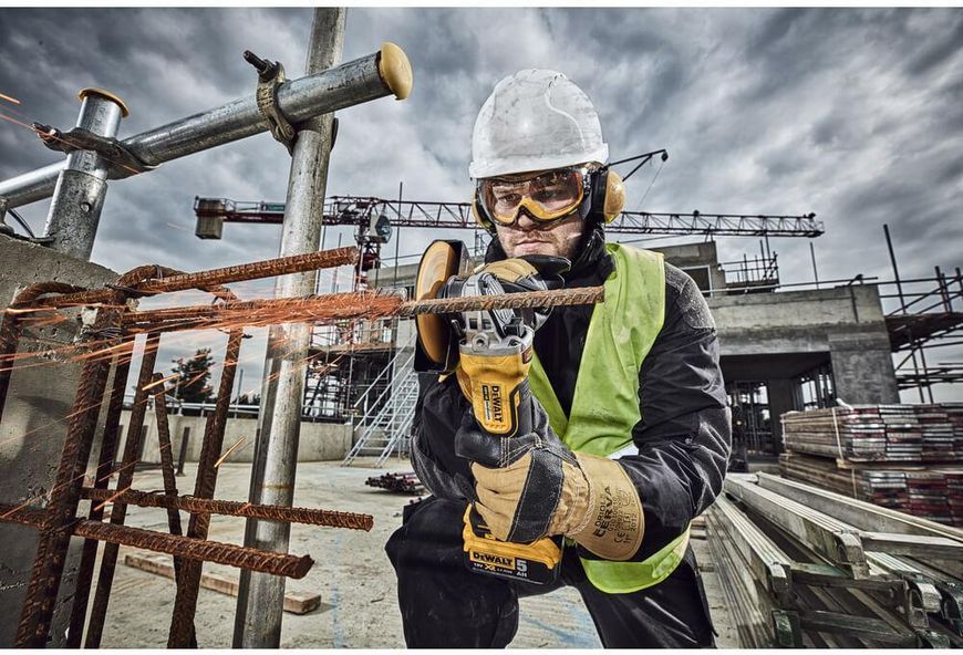 Аккумуляторная угловая шлифмашина DeWALT DCG406N (без аккума и зарядки) DCG406N фото