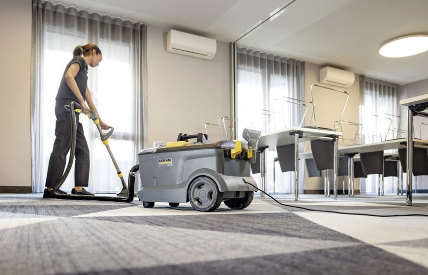 Пылесос KARCHER Puzzi 10/1 (моющий) 1.100-131.0 фото