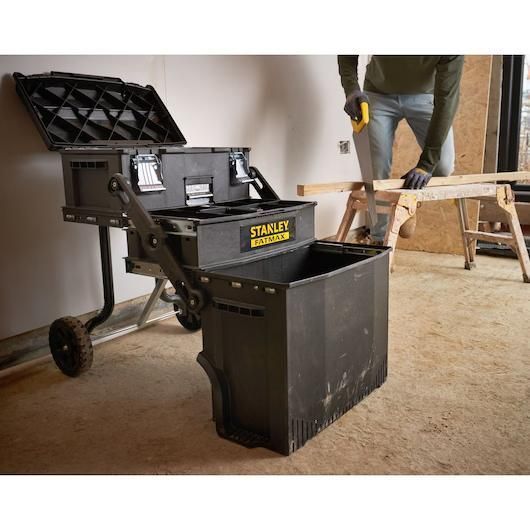 Купити Ящик STANLEY FatMax 1-94-210 Mobile Work Station Cantilever (549*733*413мм/колеса) в Україні у Tools Store