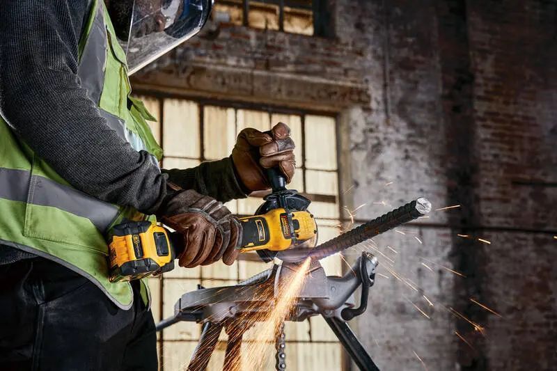 Купити Шліфмашина кутова акумуляторна DEWALT DCG416VSN (18В/каркас/регуляція) в Україні у Tools Store