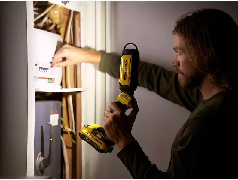 Купити Ліхтар світлодіодний акумуляторний STANLEY FATMAX SFMCL050B (18В/каркас) в Україні у Tools Store