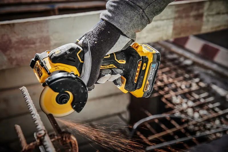 Шлифмашина угловая аккумуляторная DEWALT DCS438N (18В/каркас/76мм) DCS438N фото