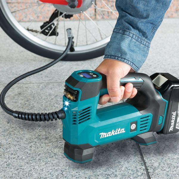 Компрессор аккумуляторный MAKITA DMP180Z (18В/каркас/автомобильный) DMP180Z фото